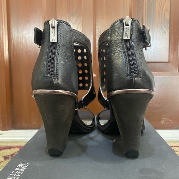 Kenneth Cole “Light Spark” Women’s Wedged Heel - Picture 8 of 8